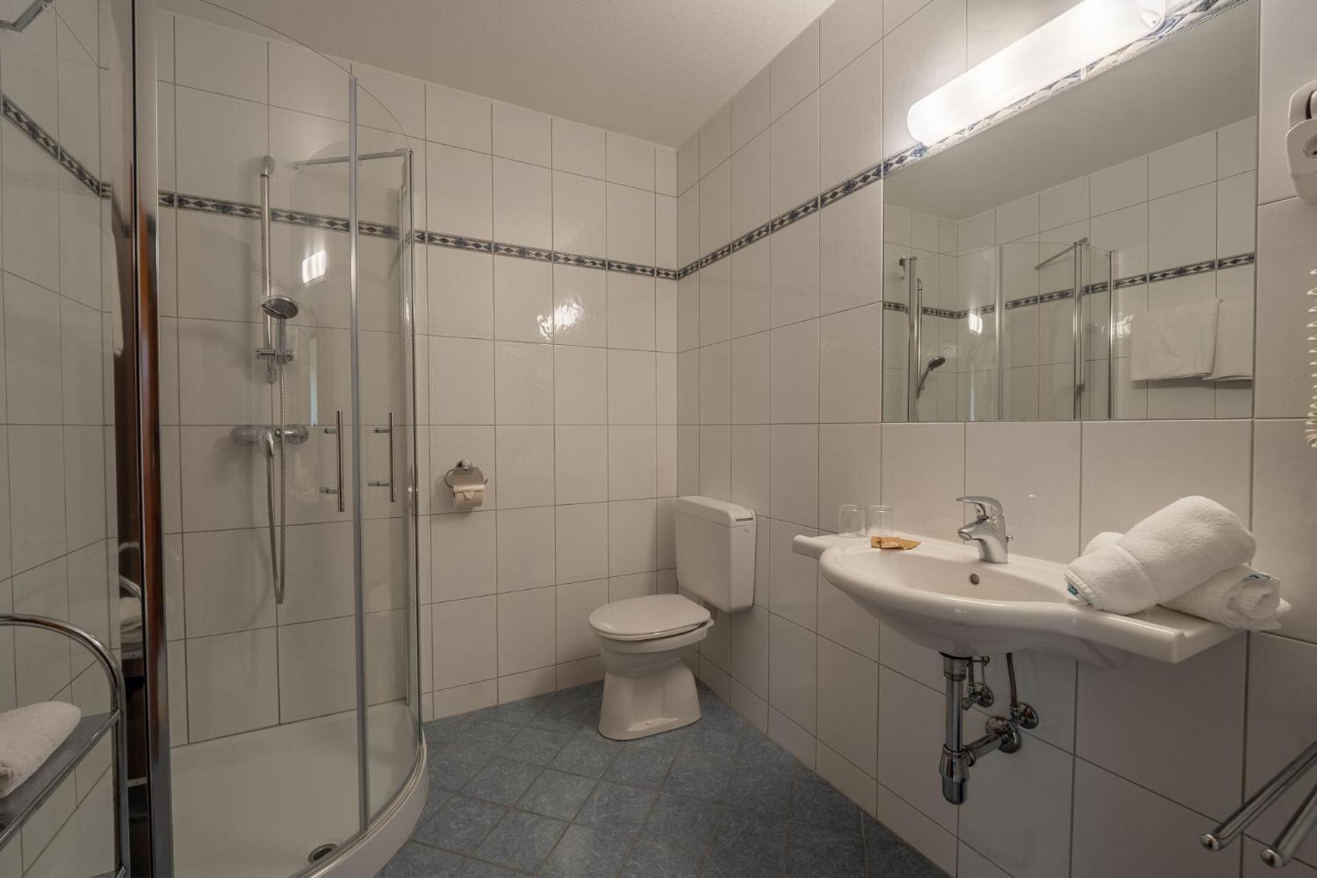 Vitalhotel Sonnblick วิลลาค ภายนอก รูปภาพ