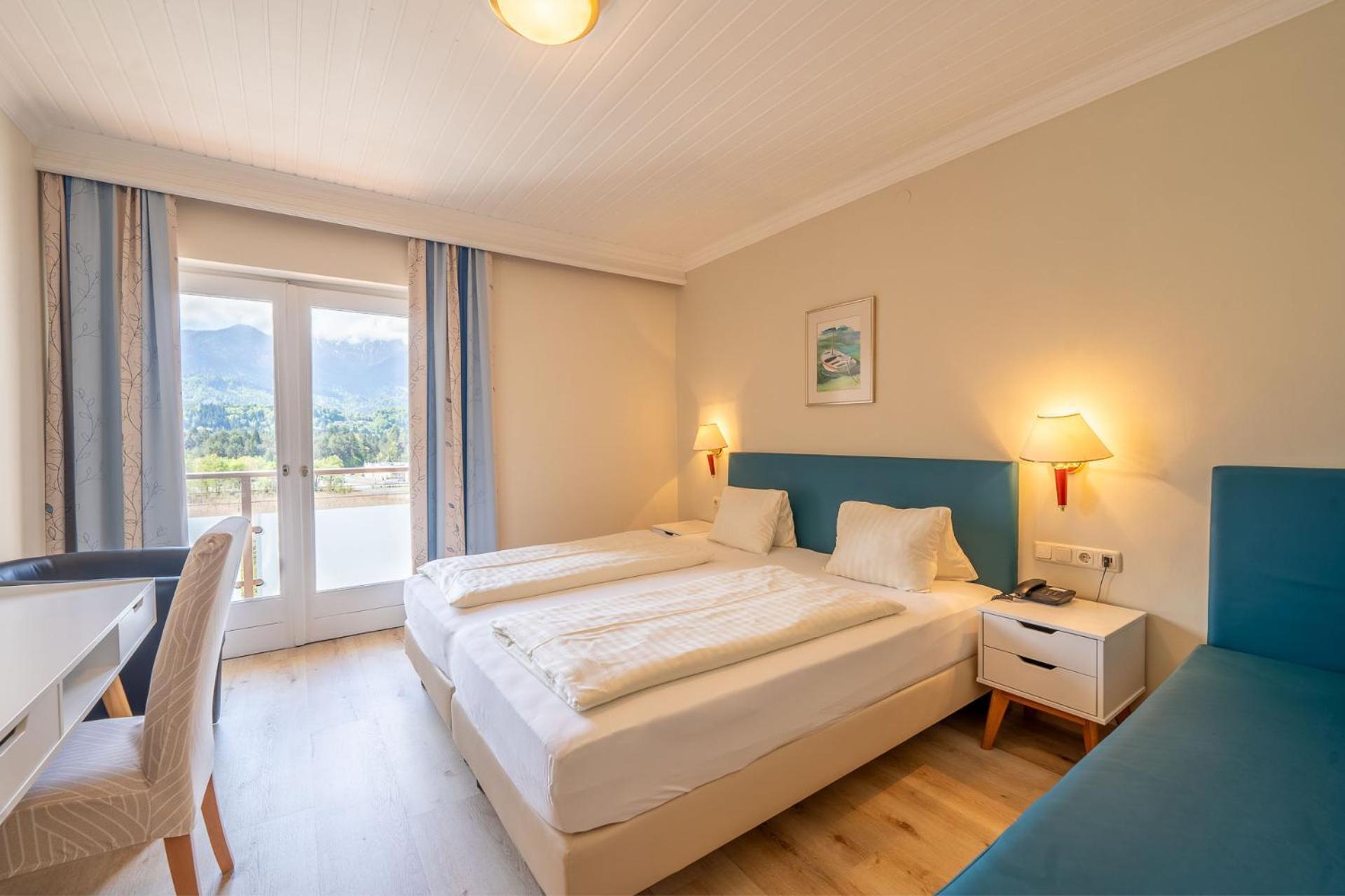 Vitalhotel Sonnblick วิลลาค ภายนอก รูปภาพ