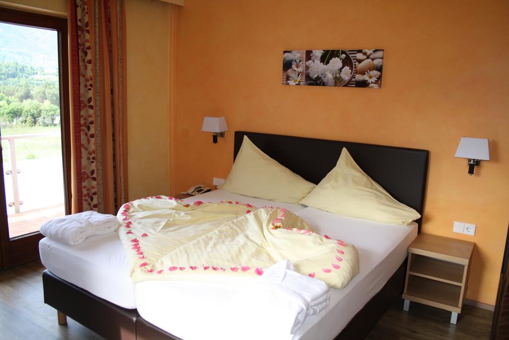 Vitalhotel Sonnblick วิลลาค ห้อง รูปภาพ